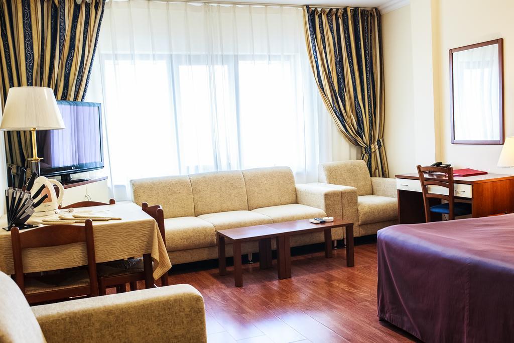 Europa Residence Atyrau Exterior photo